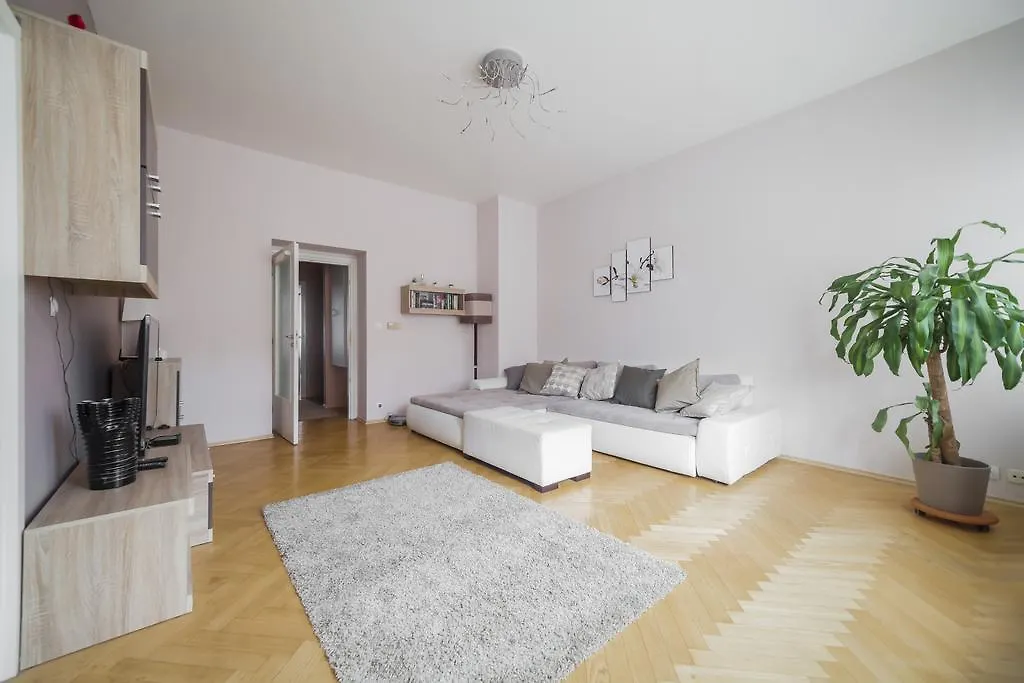 Apartment Zahrebska Prague